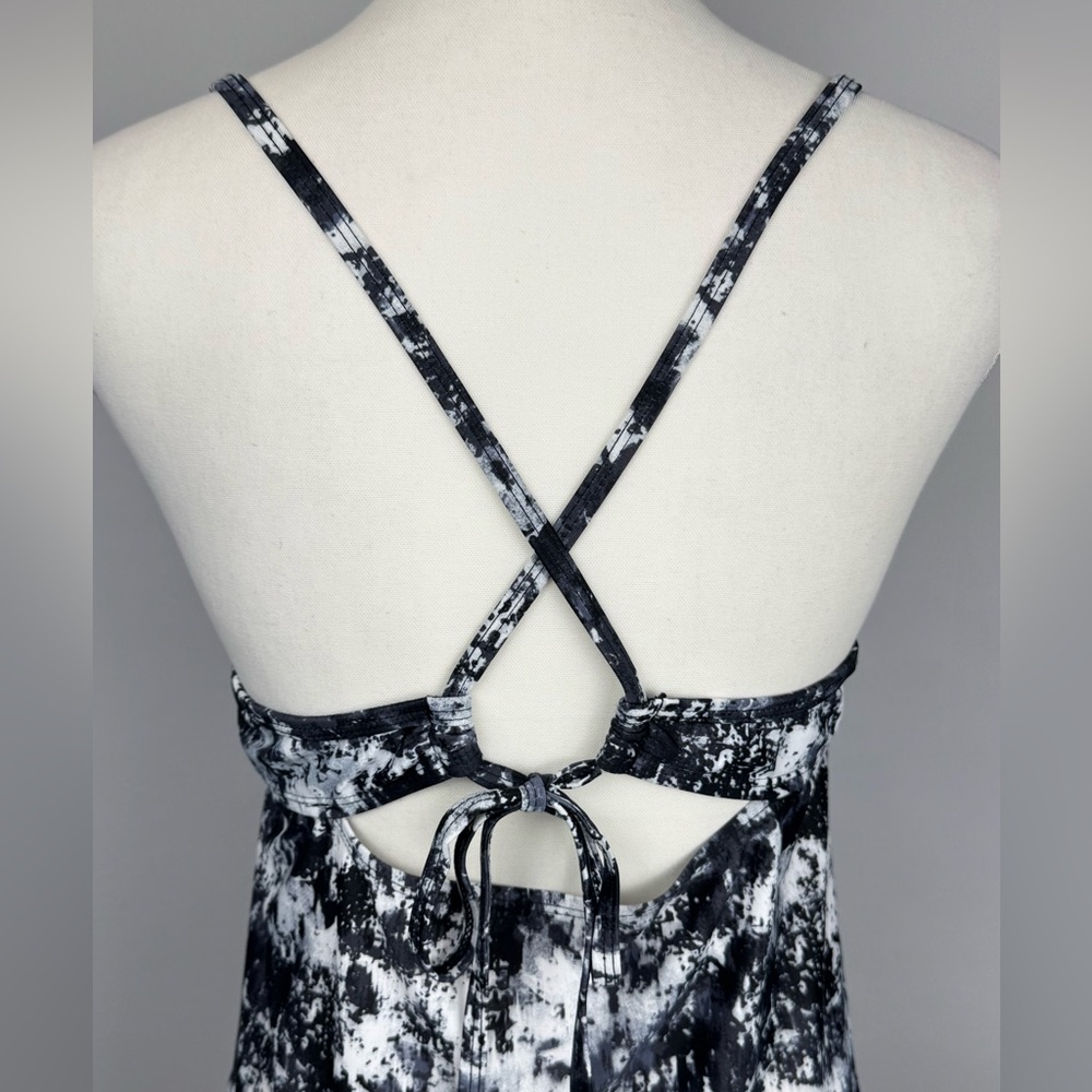 Athleta Zumma Swim Dress UPF 50+ Open Back Black Tie Dye Tennis Large Petite - Picture 8 of 12